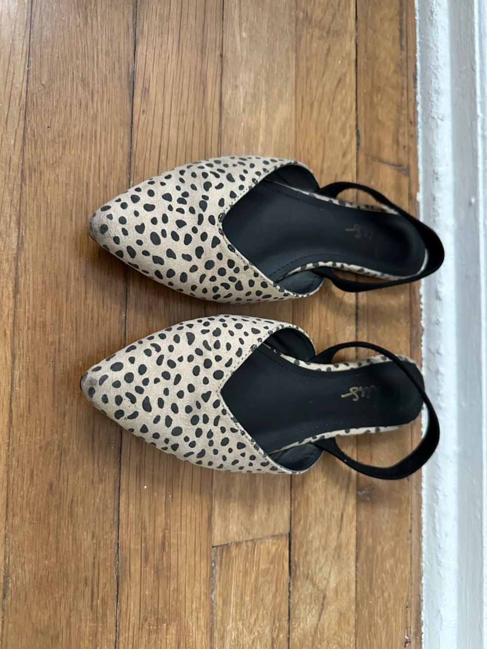 Lulus Pointed Toe Slingback Flats in Beige Leopard Print size 8